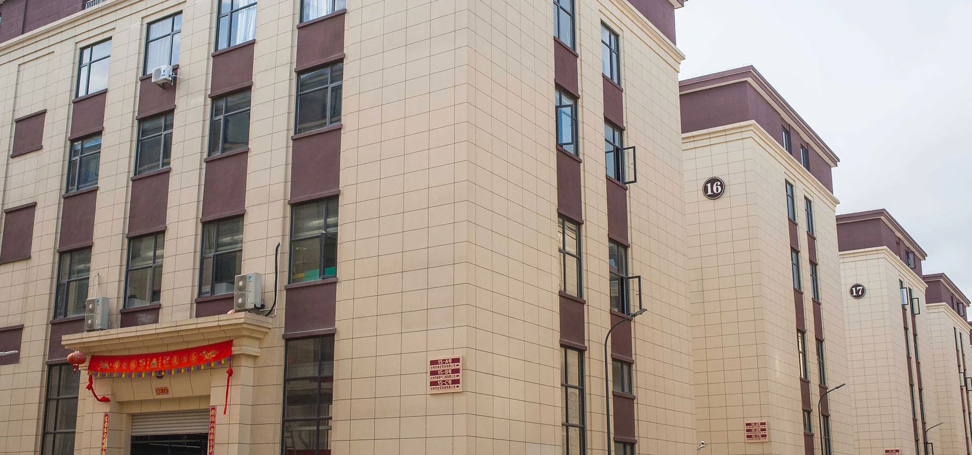 مصنع ملحقات المركبات الترفيهية في الصين