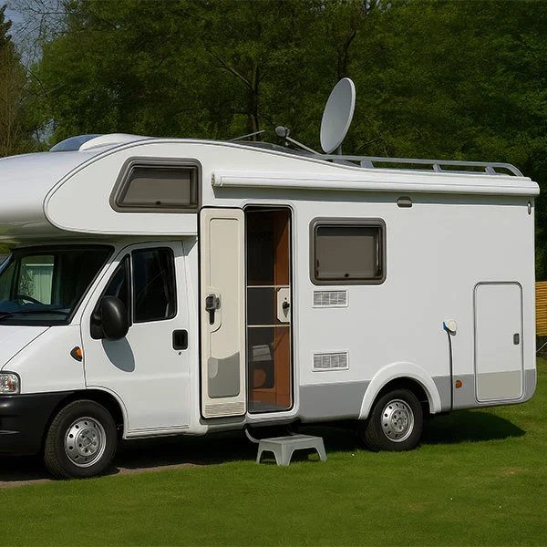 ملحقات المركبات الترفيهية